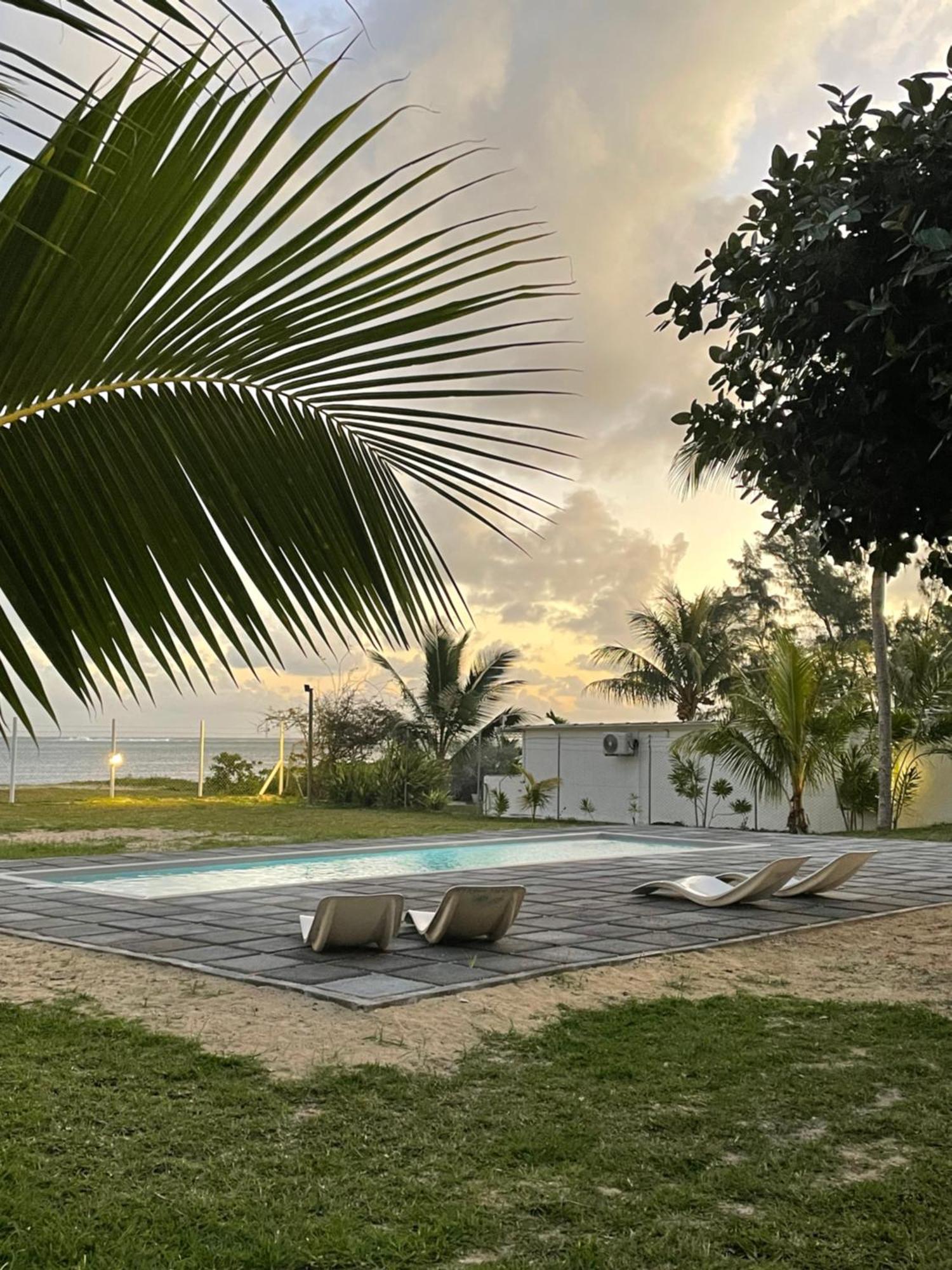Appartement De Luxe Sur La Plage Riambel Exteriör bild